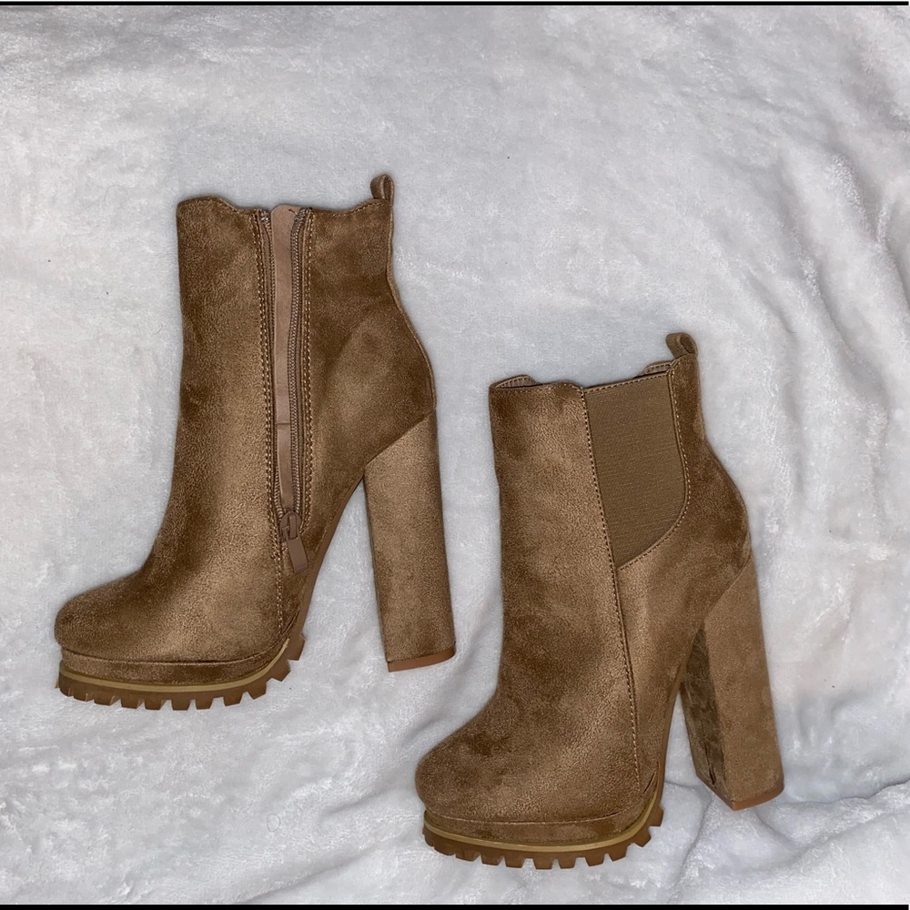 Brand new tan booties